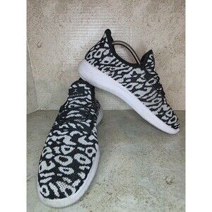 Danskin Womens Ferocity Animal Print Shoes Sz 8.5 Slip On Comfort Casual Sneaker